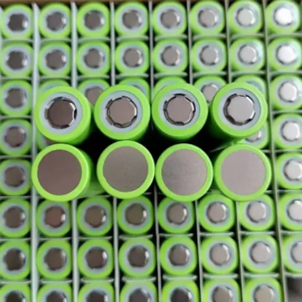 3.2v 32140 Battery Cell.jpg